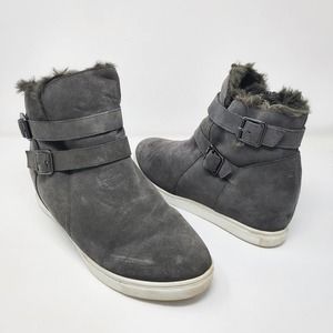 Blondo Waterproof Gray Faux Fur Lined Sneaker Size 11